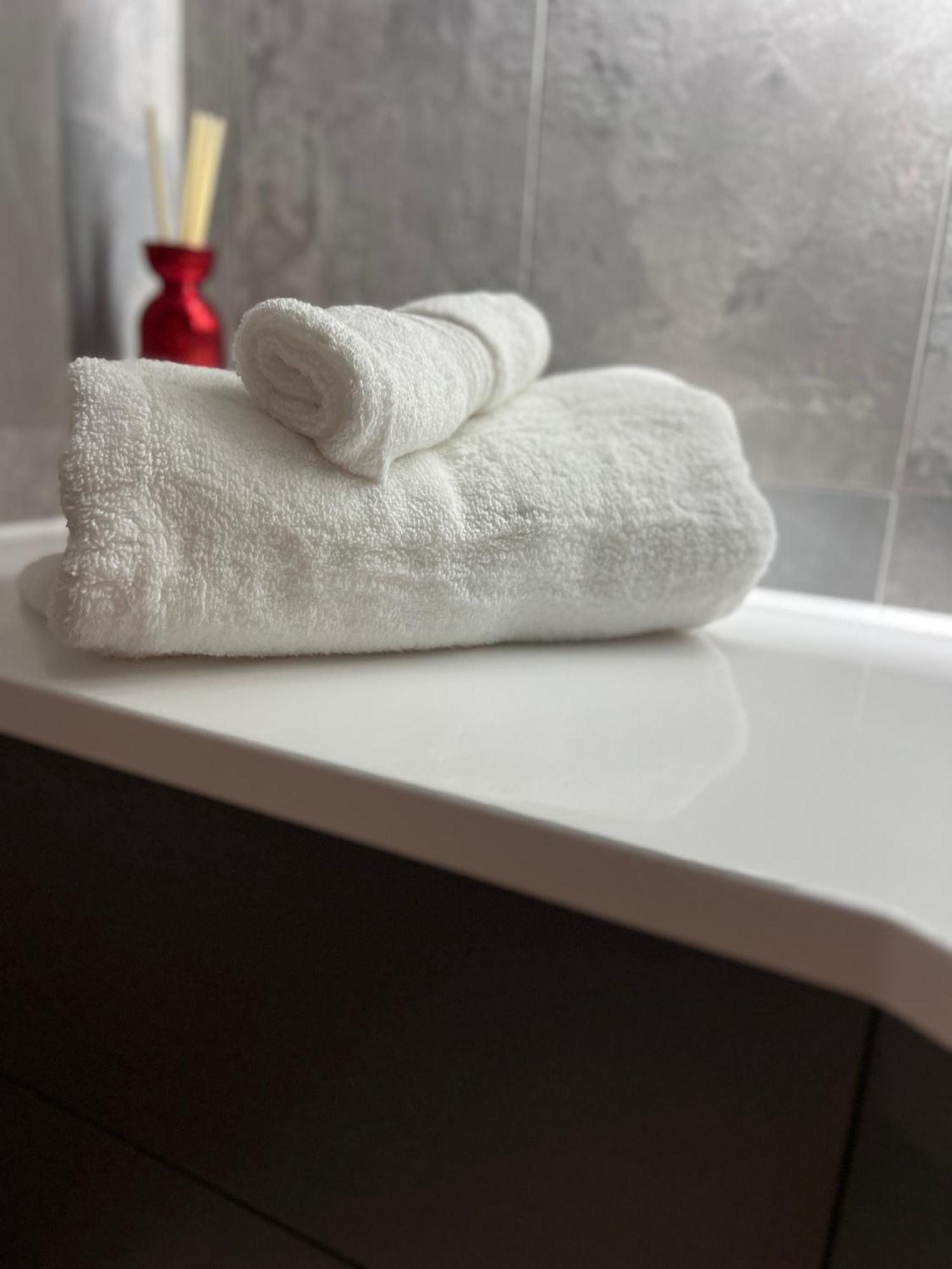 New Built Cosy Apartment Within Walking Distance Of Churchill Hospital 牛津 外观 照片